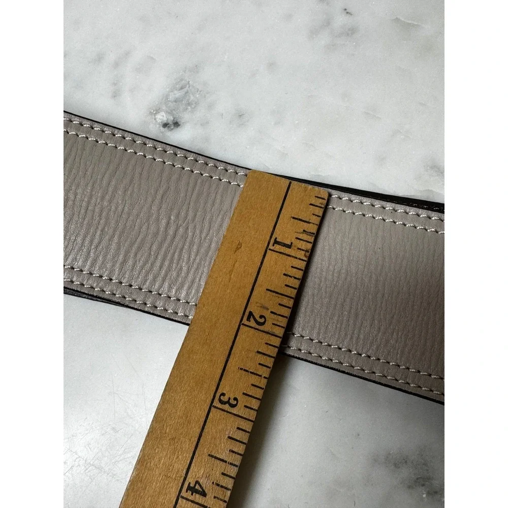 Chicos Wide Belt Womens L Taupe Gray Leather Silvertone Buckle Chic Classic Boho
